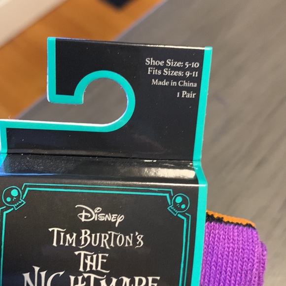 Disney Nightmare Before Christmas crew socks - size 9-11 - Picture 2 of 5